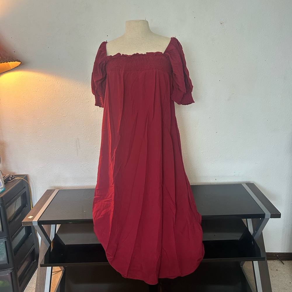 Chic Strapless Red Dress